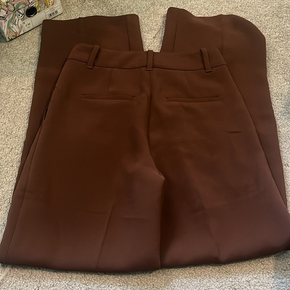 Effortless Pant Short length - Picture 2 of 4